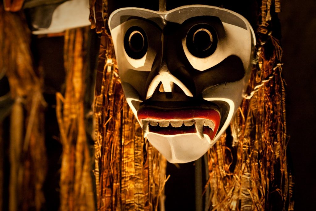 Mask with large red upper lip and fangs