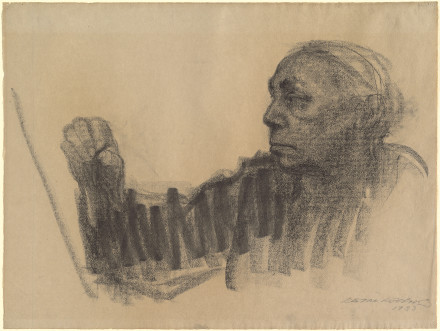Sketch of an old woman about to knock